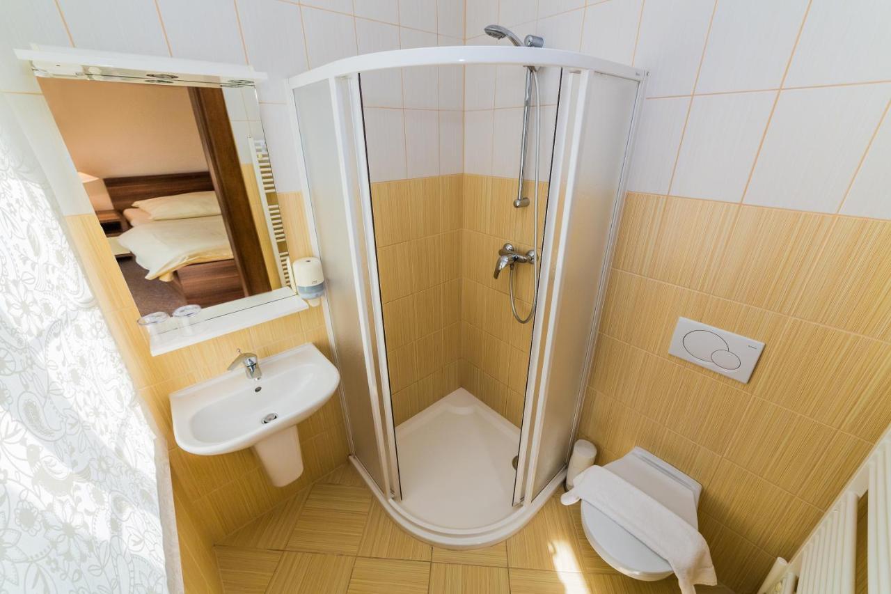 Parkhotel Smržovka Buitenkant foto