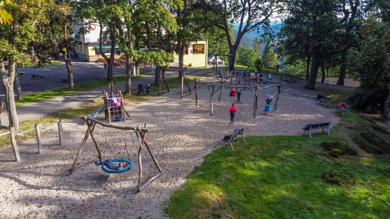 Parkhotel Smržovka Buitenkant foto